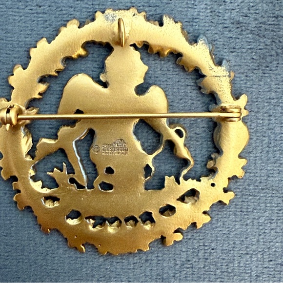 RARE Vtg Historic Museum Deerfield Cherub Wreath Brooch Pendant Cupid Snake Pin - Picture 4 of 7